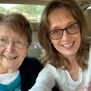 Meet your Posher, Ellen